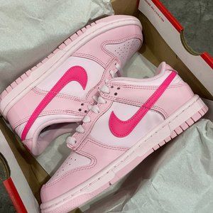 Nike Dunk Low Triple Pink